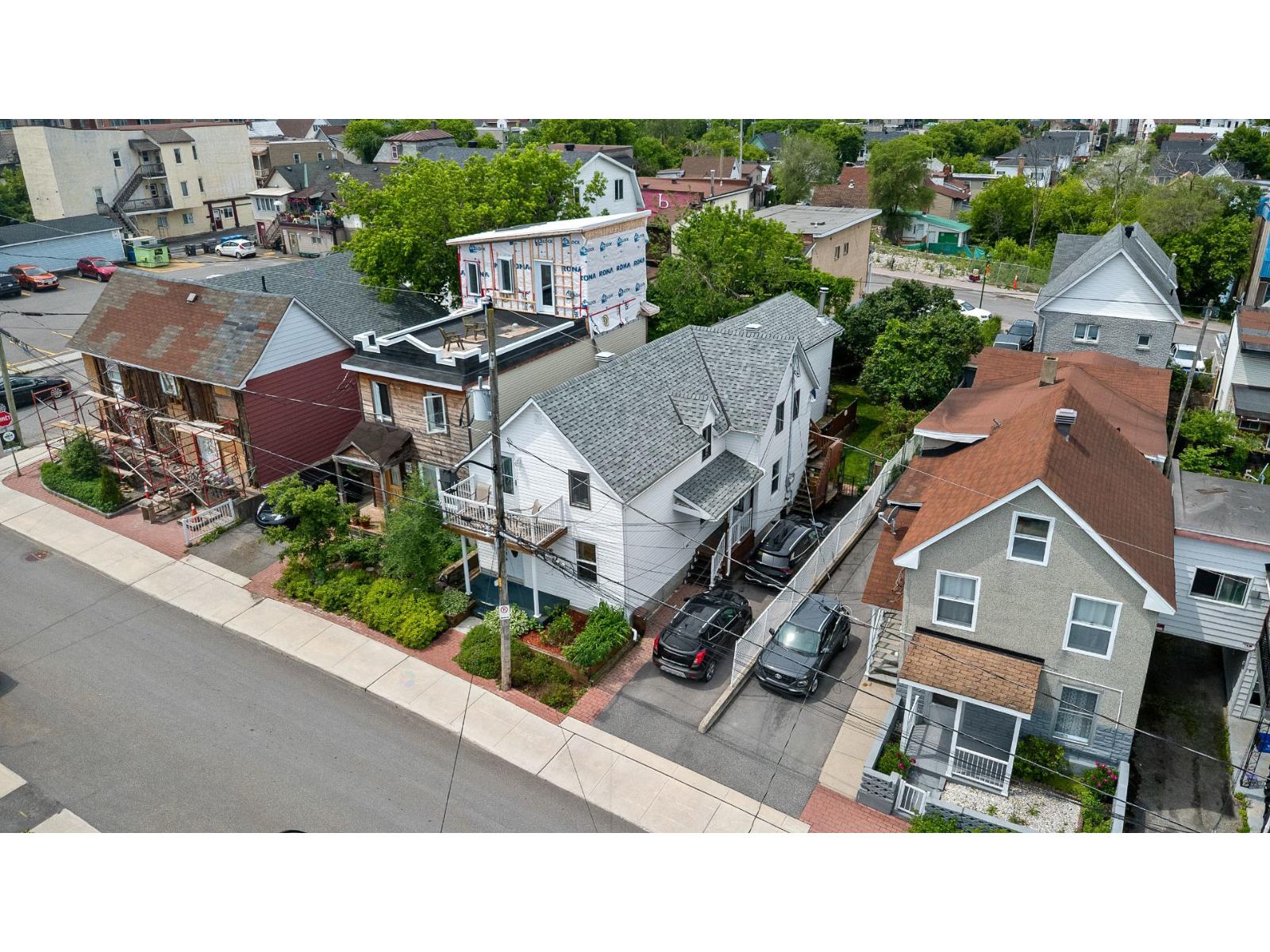 109 Rue St-Jacques
