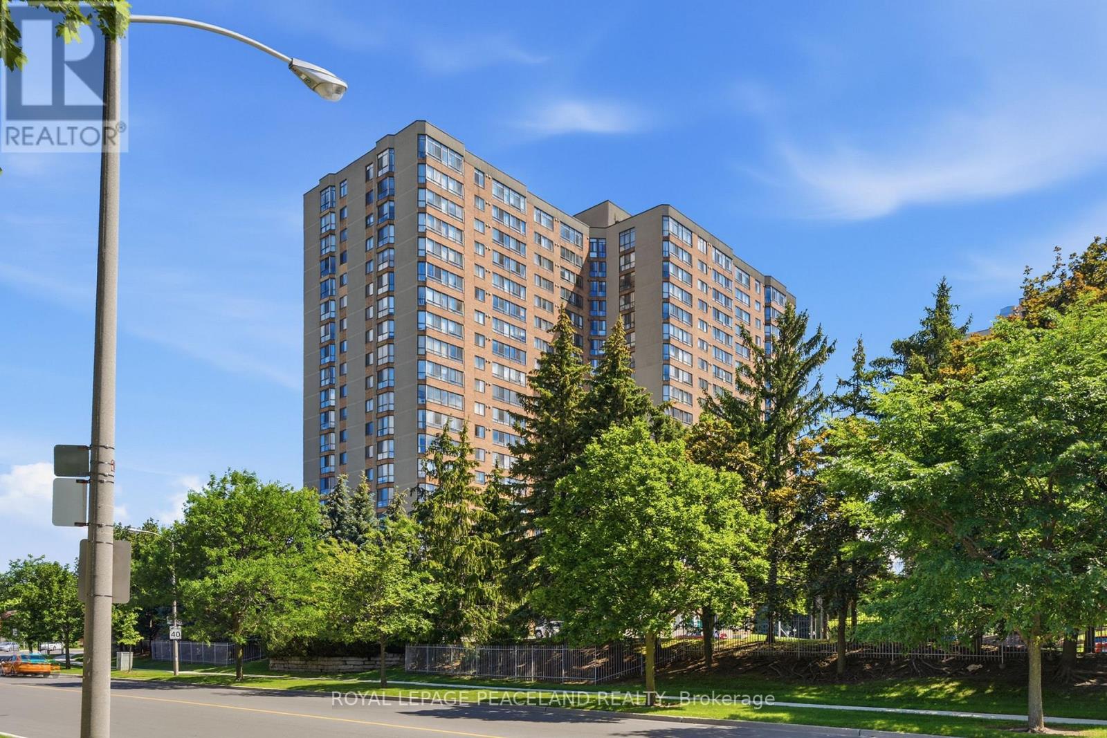 PH13 - 55 BAMBURGH CIRCLE, Toronto (Steeles), Ontario M1W3V4