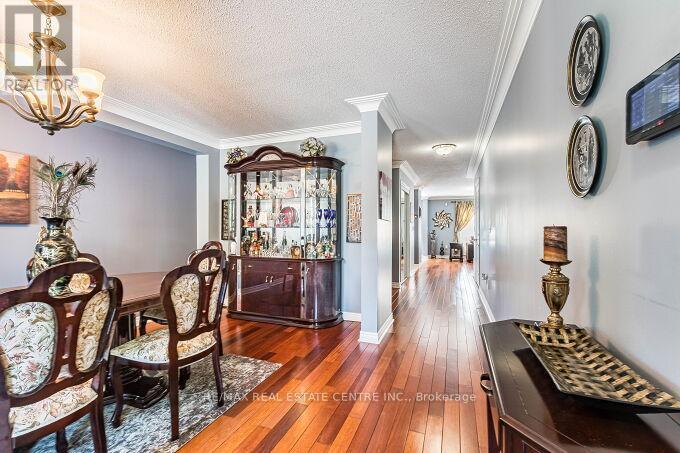 Row / Townhouse for Sale in 4782 JAMES AUSTIN DRIVE|Mississauga (Hurontario), Ontario L4Z4H3 5