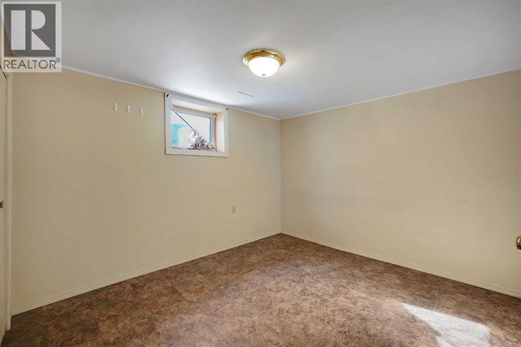 House for Sale in 1507 1 Street NE|Calgary, Alberta T2E3B7 5