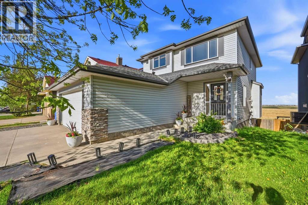House for Sale in 101 Coville Crescent NE|Calgary, Alberta T3K5E3 4