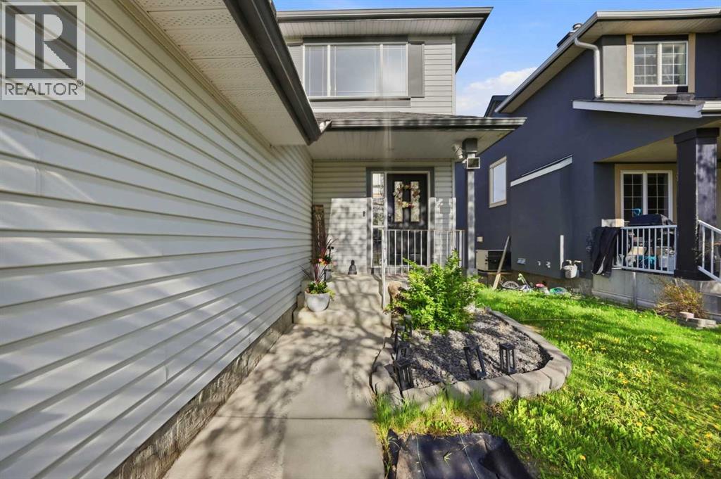 House for Sale in 101 Coville Crescent NE|Calgary, Alberta T3K5E3 5