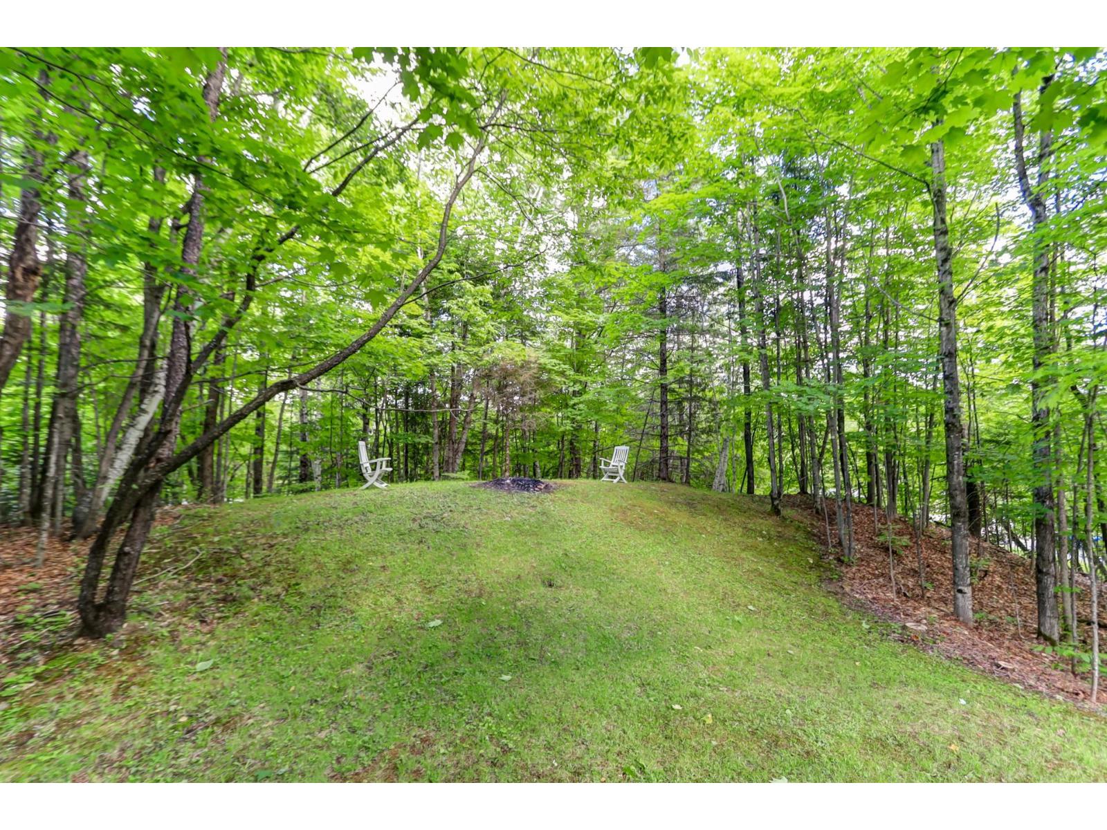 For sale: Rue de l'Arc-en-Ciel, Lac-des-Seize-Îles, Quebec J0T1Y1