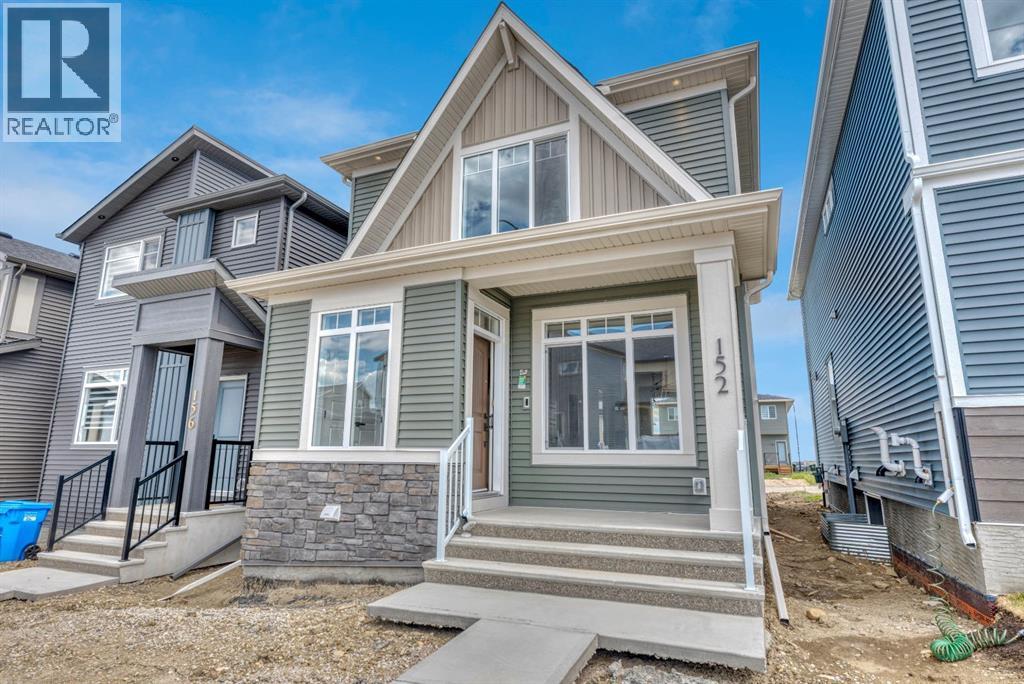 House for Sale in 152 Annette Villas NW|Calgary, Alberta T3R2B5 2
