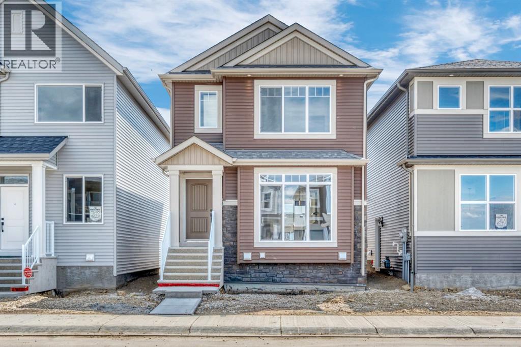 House for Sale in 244 Marmot Grove NW|Calgary, Alberta T3R2J5