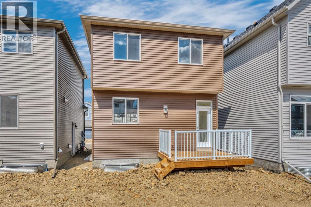 House for Sale in 244 Marmot Grove NW|Calgary, Alberta T3R2J5 3