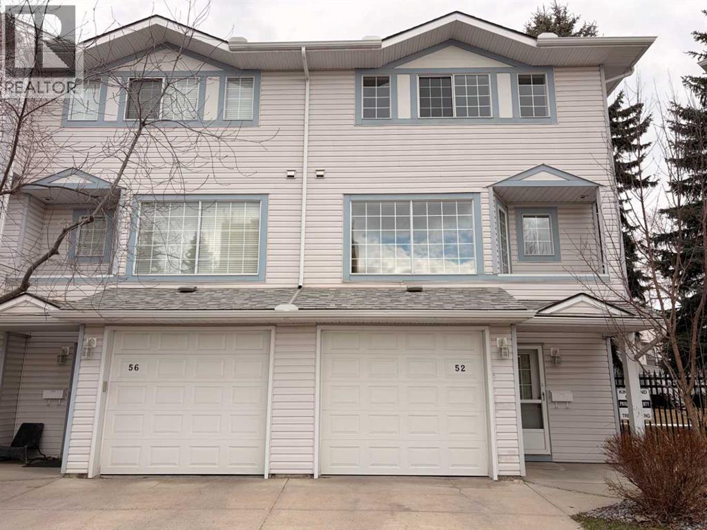 Row / Townhouse for Sale in 52 Kingsland Court SW|Calgary, Alberta T2V0S2 3