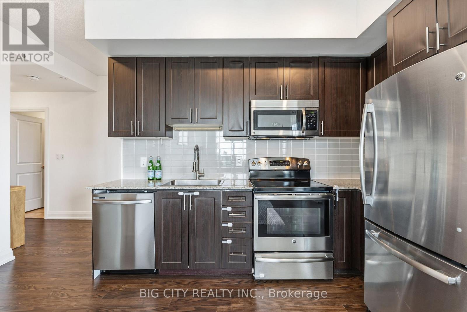 Photo 19 of 7161 Yonge Street, Unit 2425
