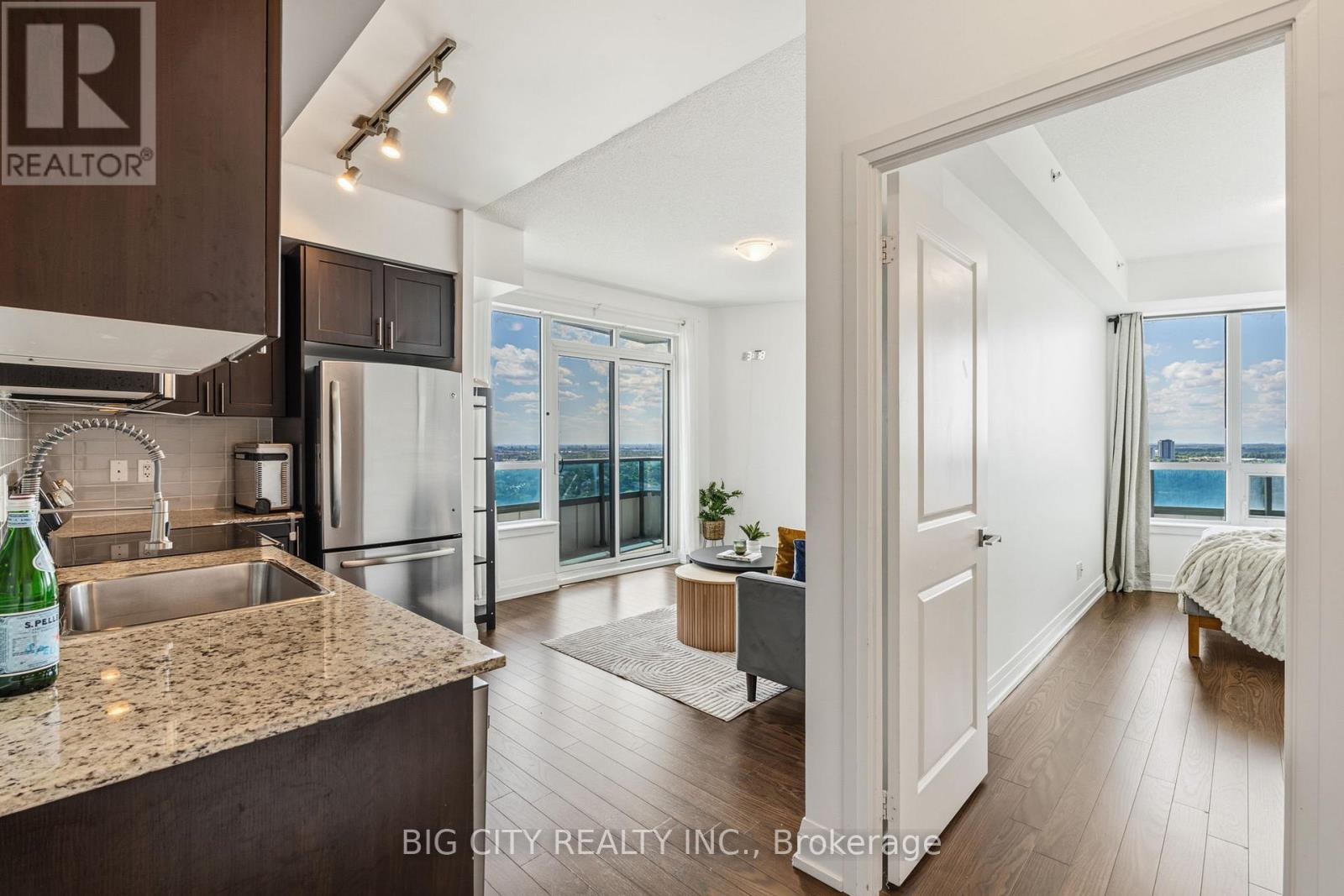 Photo 20 of 7161 Yonge Street, Unit 2425