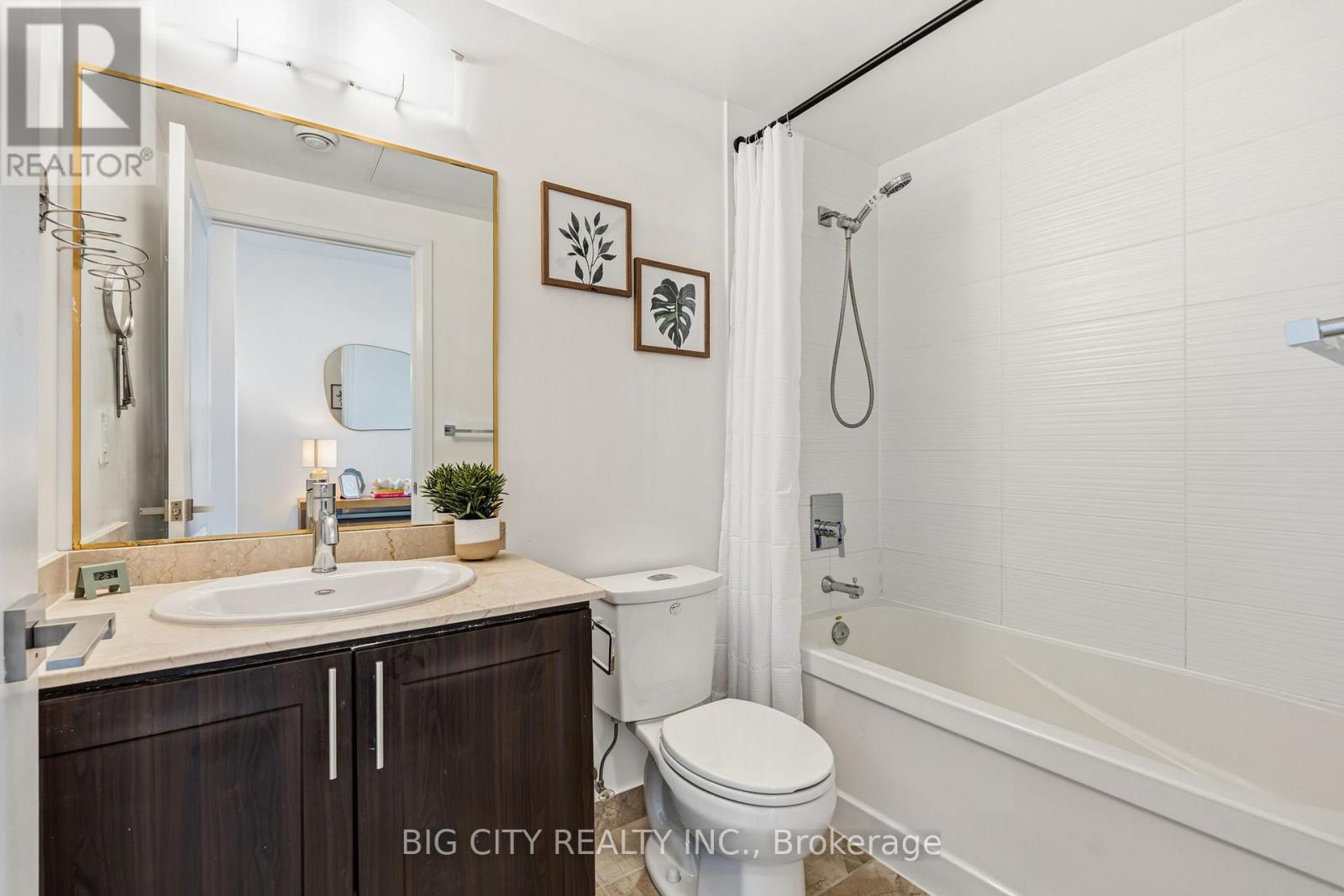 Photo 31 of 7161 Yonge Street, Unit 2425
