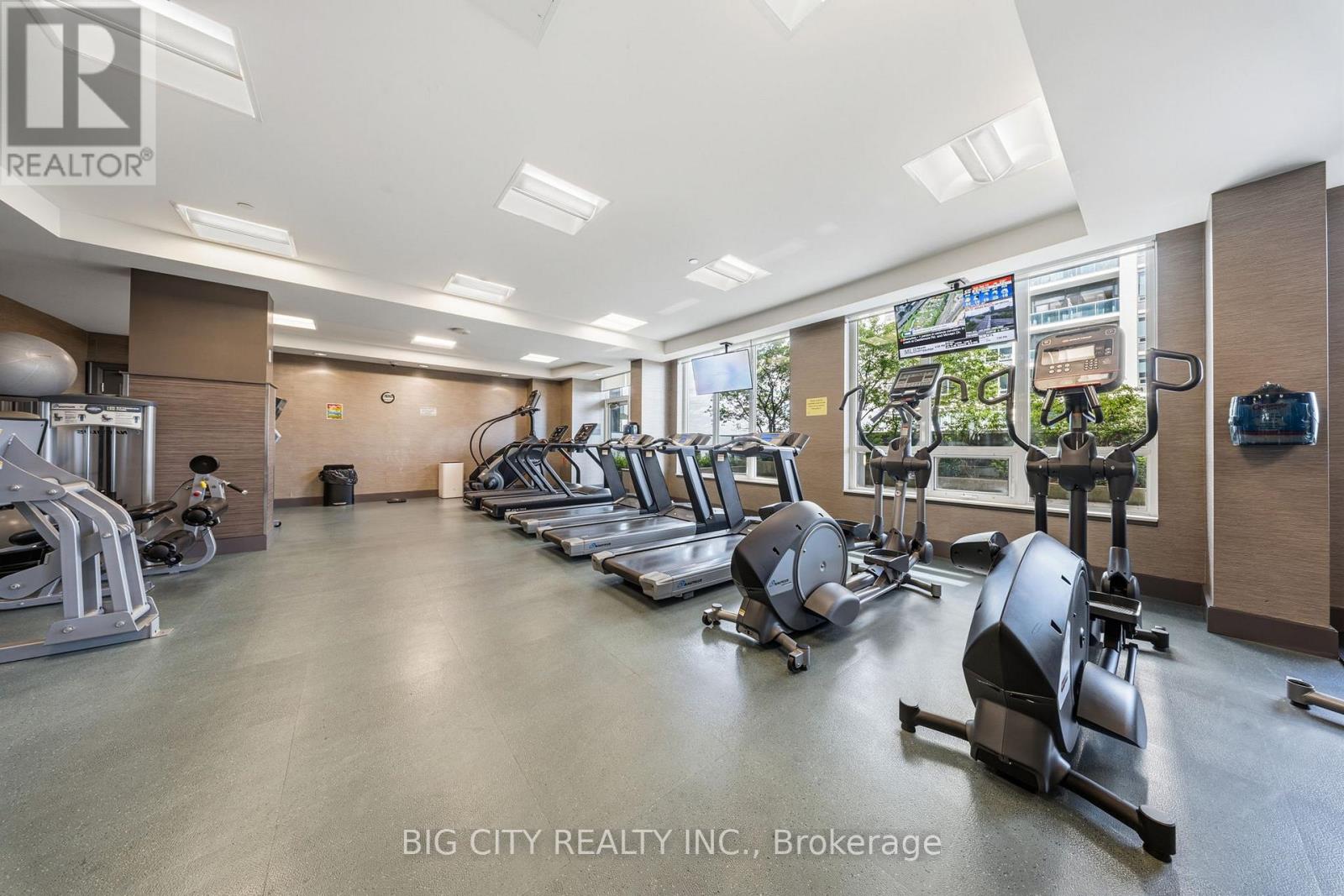 Photo 33 of 7161 Yonge Street, Unit 2425