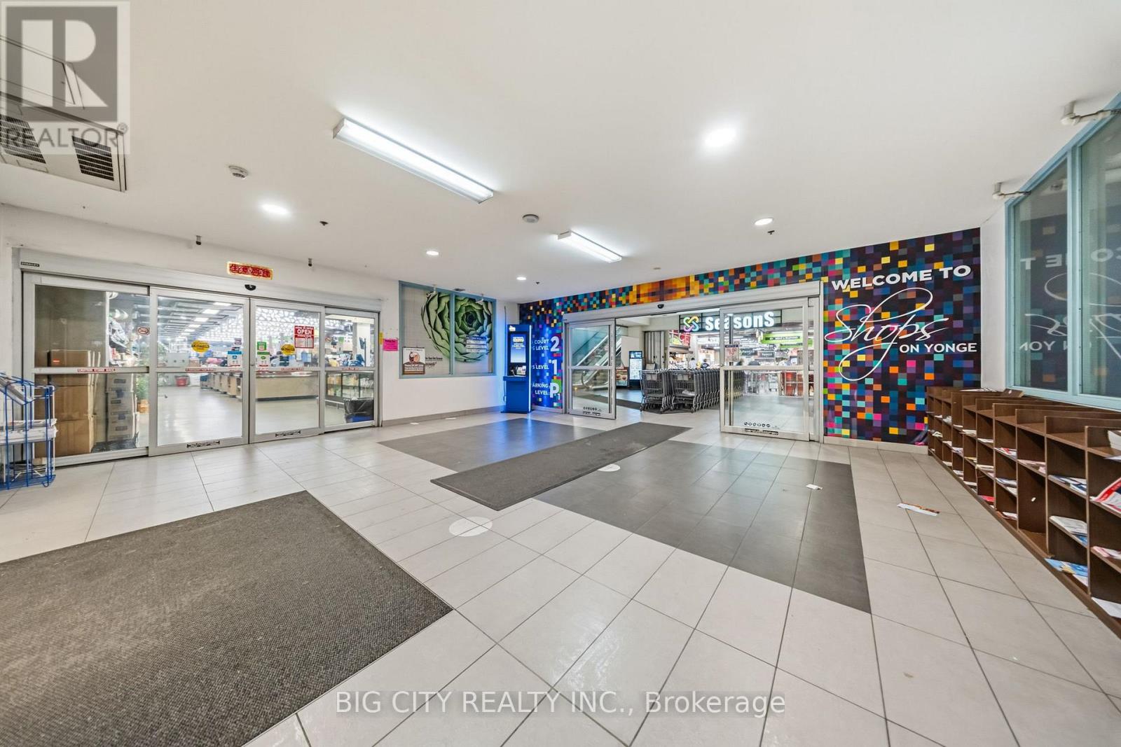 Photo 38 of 7161 Yonge Street, Unit 2425