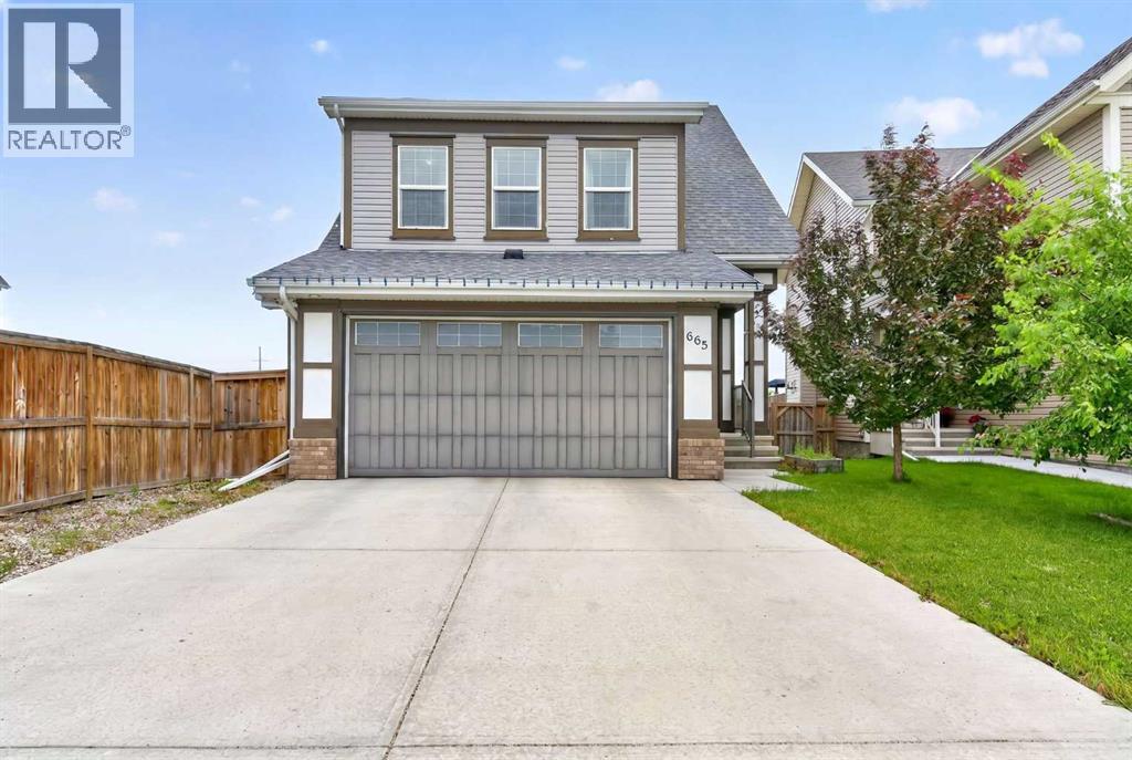 House for Sale in 665 Copperpond Boulevard SE|Calgary, Alberta T2Z3M4