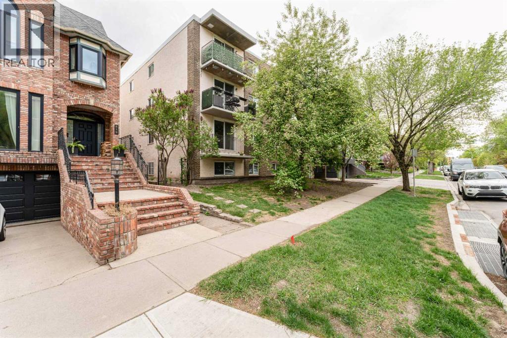 Apartment for Sale in 202, 823 19 Avenue SW|Calgary, Alberta T2T0H6