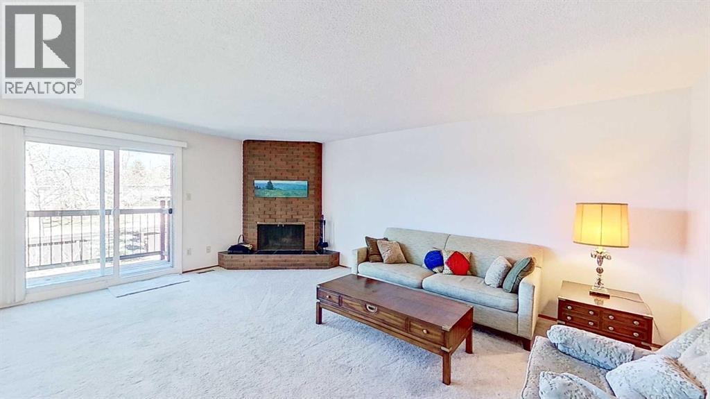 Duplex for Sale in 5801 Dalgleish Road NW|Calgary, Alberta T3A1K4 5