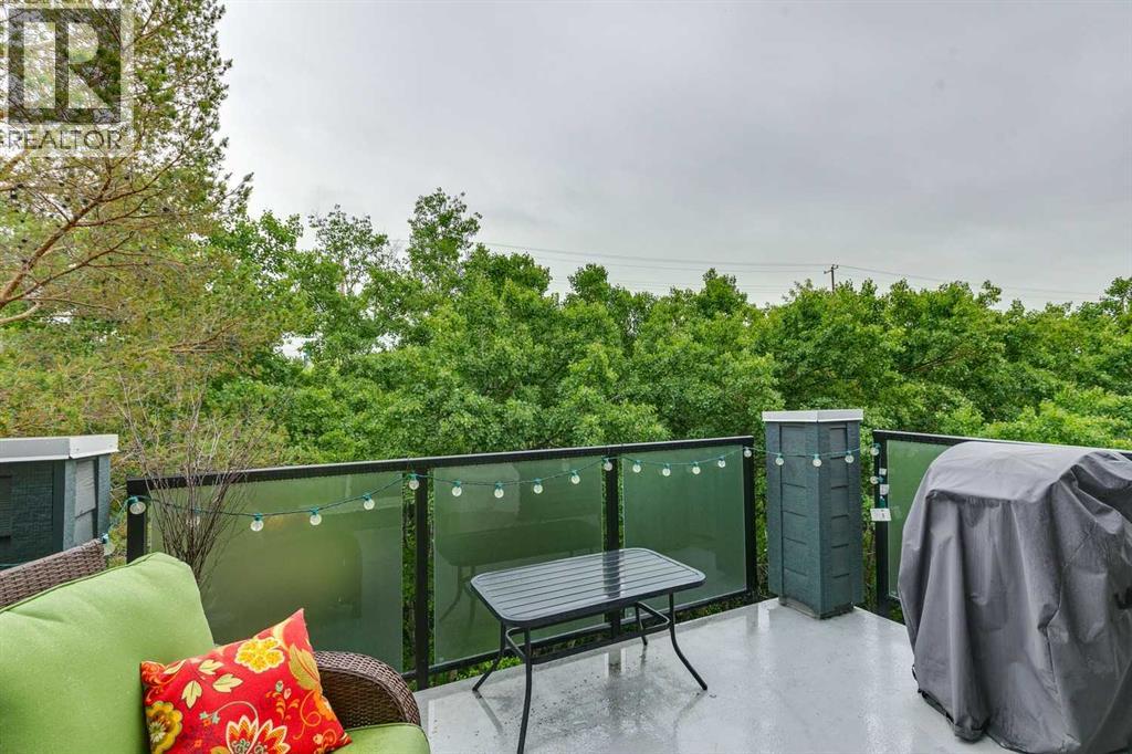 Apartment for Sale in 412, 30 Sierra Morena Mews SW|Calgary, Alberta T3H3K7 2