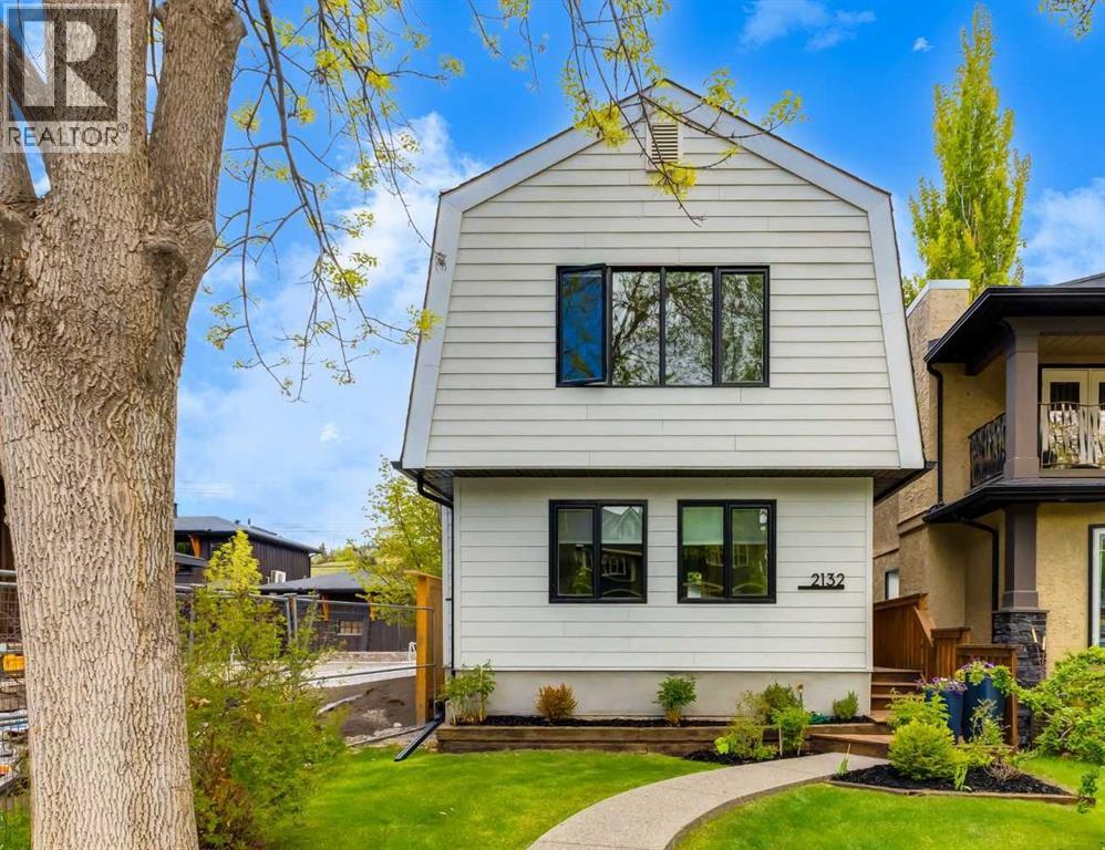 House for Sale in 2132 6 Avenue NW|Calgary, Alberta T2N0W7 2