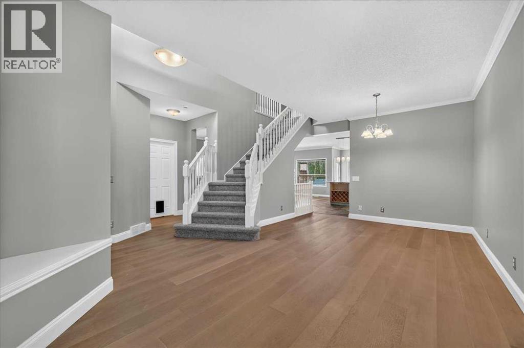 House for Sale in 99 Evansbrooke Manor NW|Calgary, Alberta T2P1C9 4