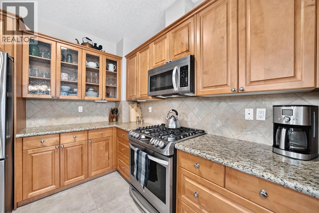Duplex for Sale in 67, 100 Signature Way SW|Calgary, Alberta T3H2X9 5