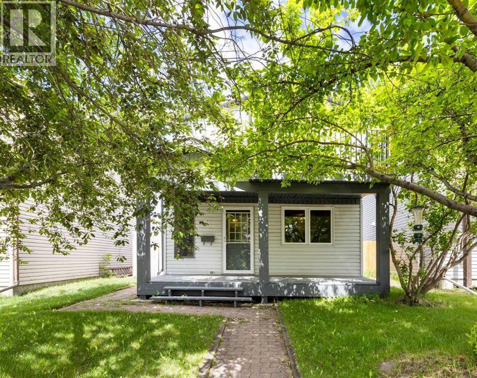 House for Sale in 84 Abingdon Crescent NE|Calgary, Alberta T2A6S3