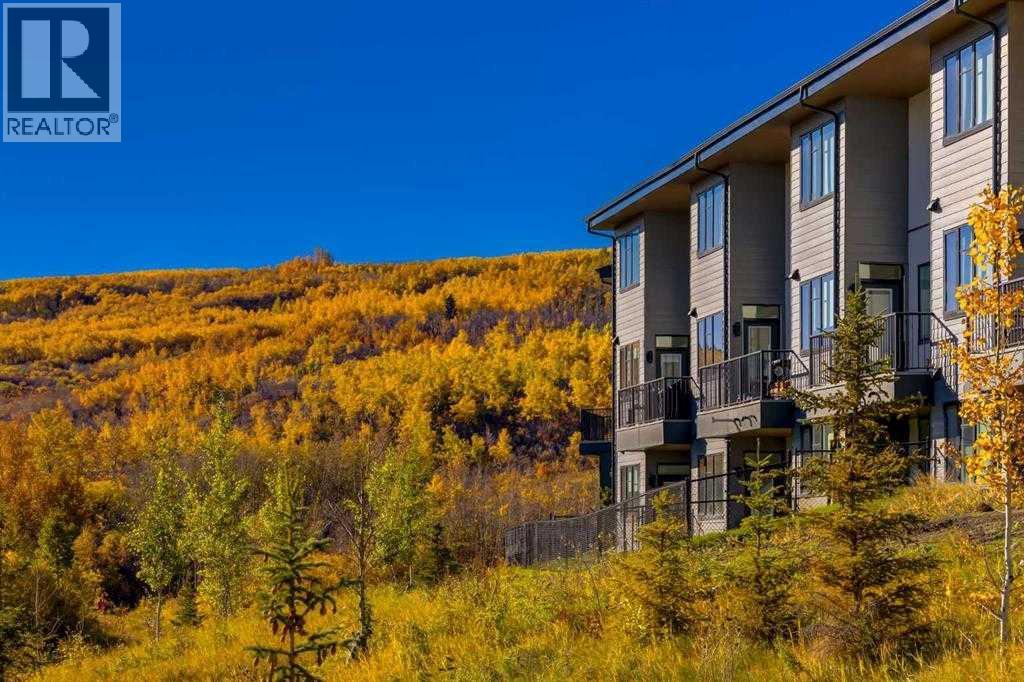 Row / Townhouse for Sale in 11, 1453 Na'a Drive SW|Calgary, Alberta T3H6H7 5