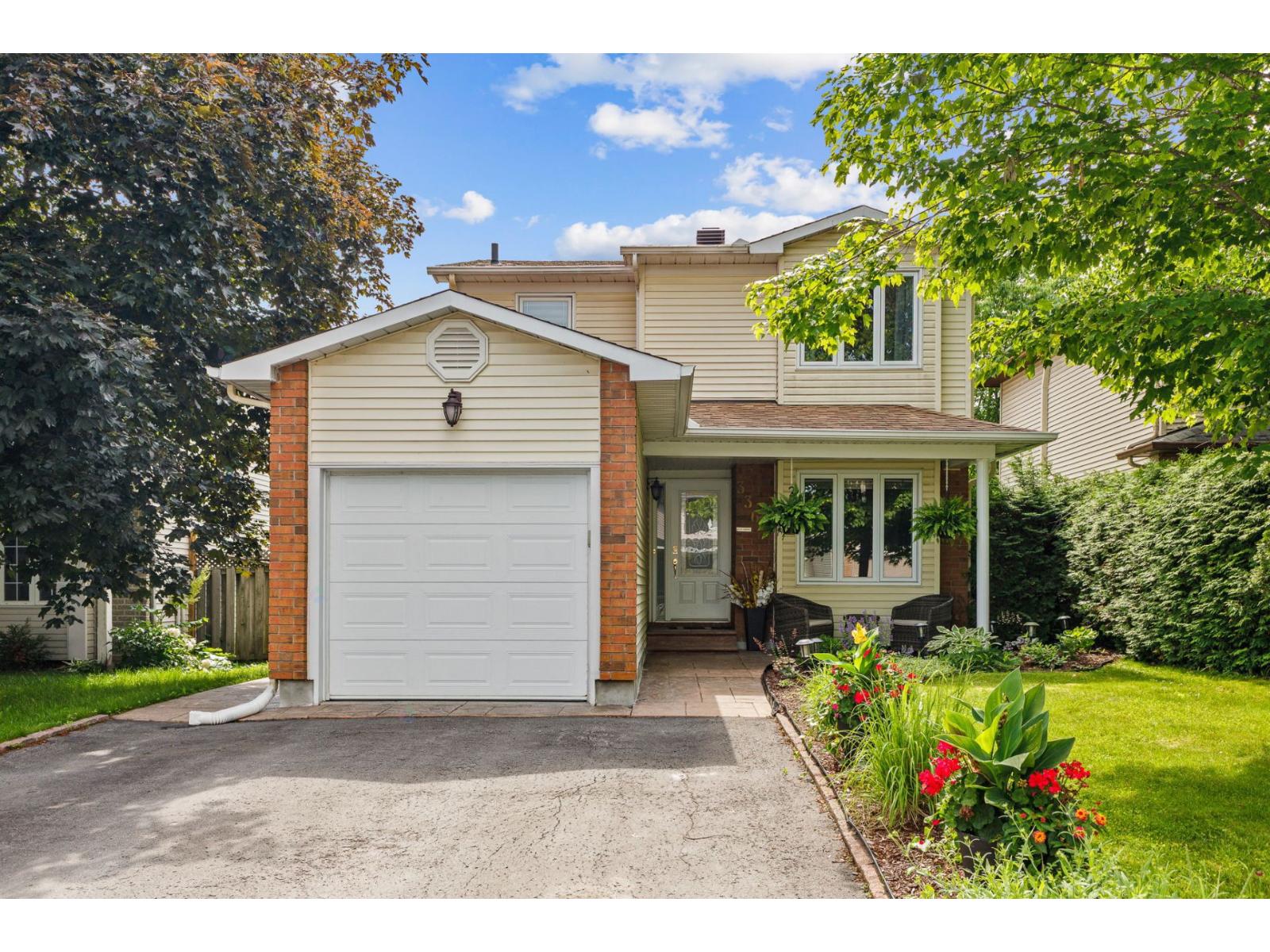 336 Rue de Canadel