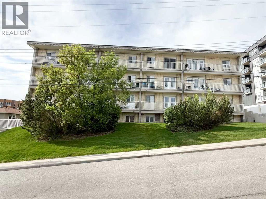 Apartment for Sale in 22, 1813 25 Avenue SW|Calgary, Alberta T2T1A4