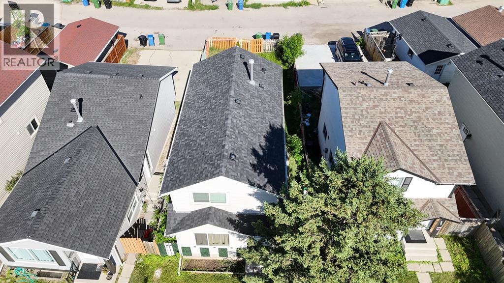 House for Sale in 268 Falton Drive NE|Calgary, Alberta T3J2W6 2