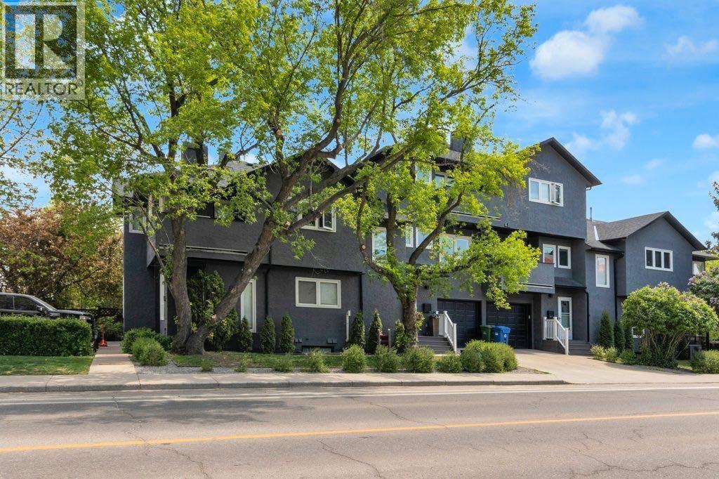 Row / Townhouse for Sale in 3528 20 Street SW|Calgary, Alberta T2T5X7