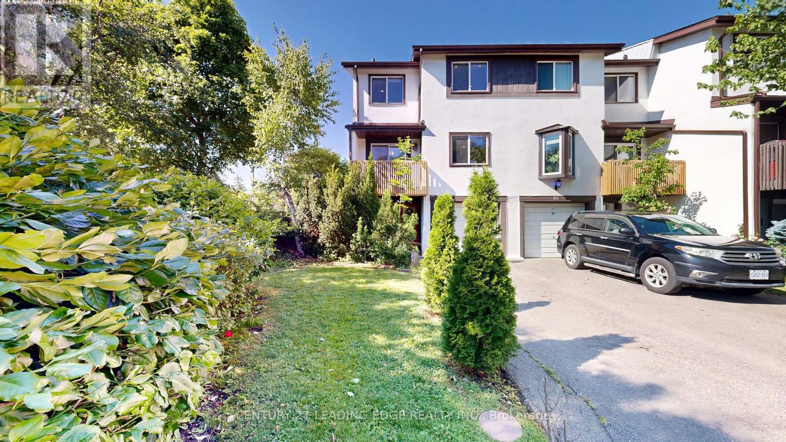 Row / Townhouse for Sale in 64 - 2651 AQUITAINE AVENUE|Mississauga (Meadowvale), Ontario L5N1V5 2