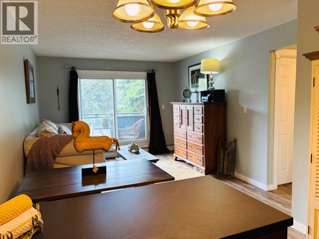 Apartment for Sale in 201, 2010 11 Avenue SW|Calgary, Alberta T3C0P1 4