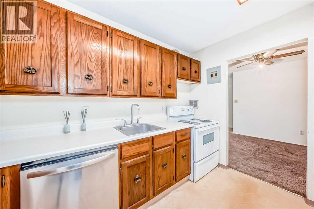 Apartment for Sale in 1312, 315 Southampton Drive SW|Calgary, Alberta T2W2T6 4