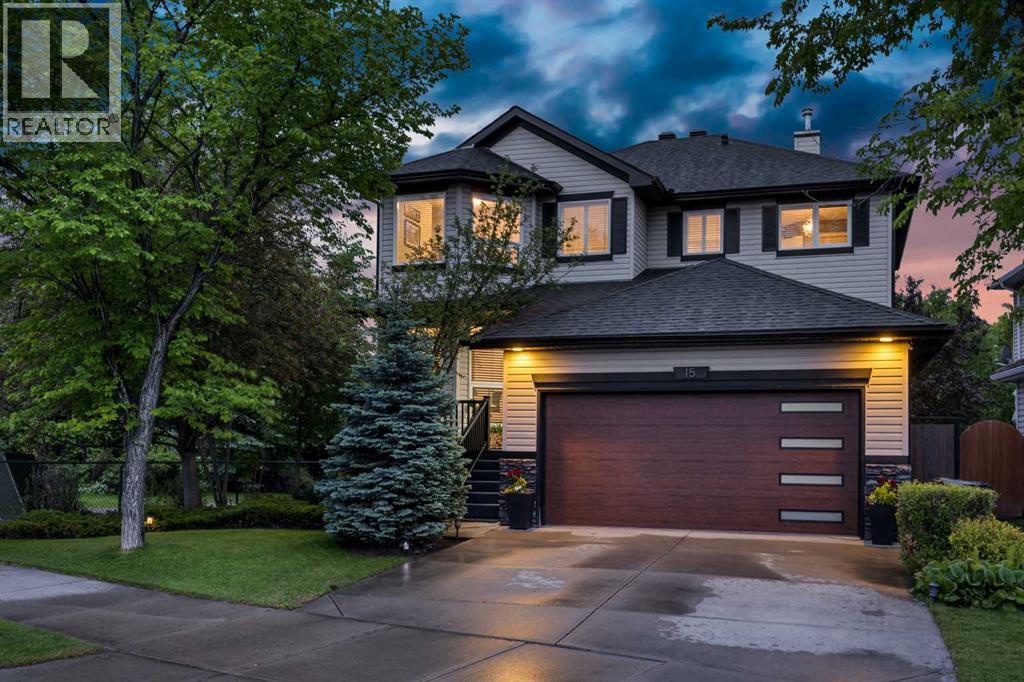 House for Sale in 15 Douglas Glen Heights SE|Calgary, Alberta T2Z3T4