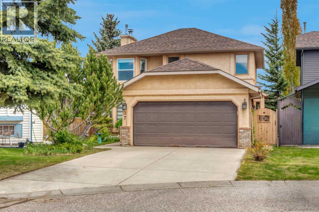 House for Sale in 37 Shawbrooke Bay SW|Calgary, Alberta T2Y3A1