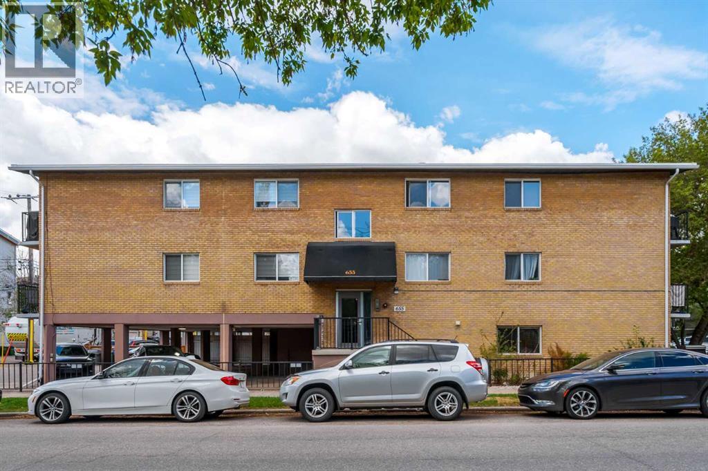 Apartment for Sale in 101, 655 Meredith Road NE|Calgary, Alberta T2E5A9
