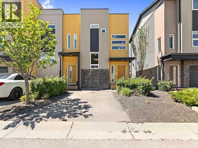 Row / Townhouse for Sale in 416 Covecreek Circle NE|Calgary, Alberta T3K0W6