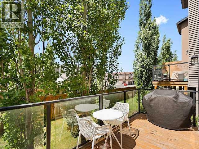 Row / Townhouse for Sale in 416 Covecreek Circle NE|Calgary, Alberta T3K0W6 3