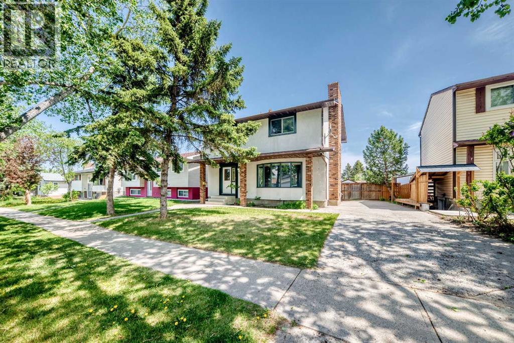House for Sale in 4308 55 Street NE|Calgary, Alberta T1Y4B7