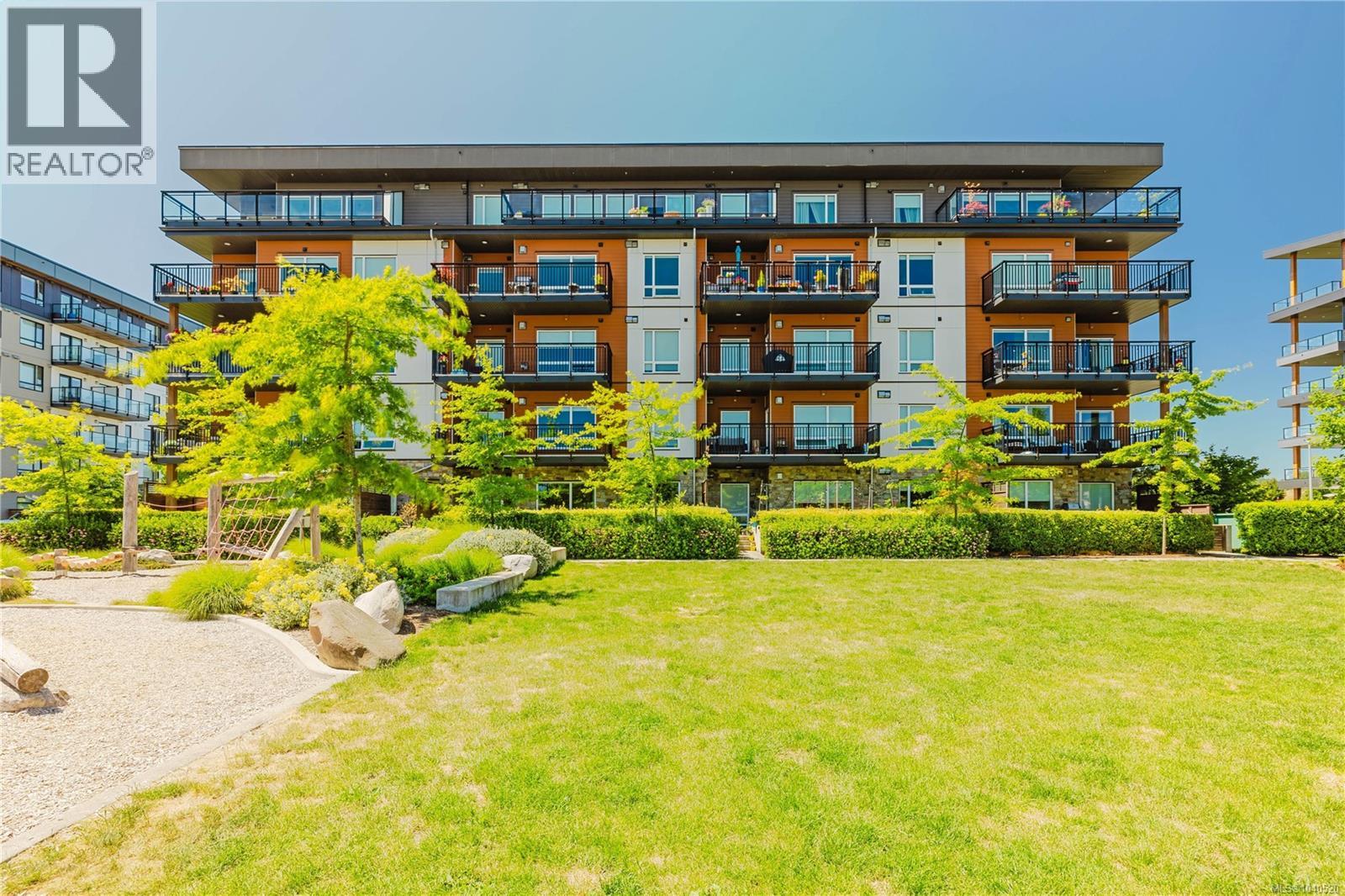 501 2500 Hackett Cres