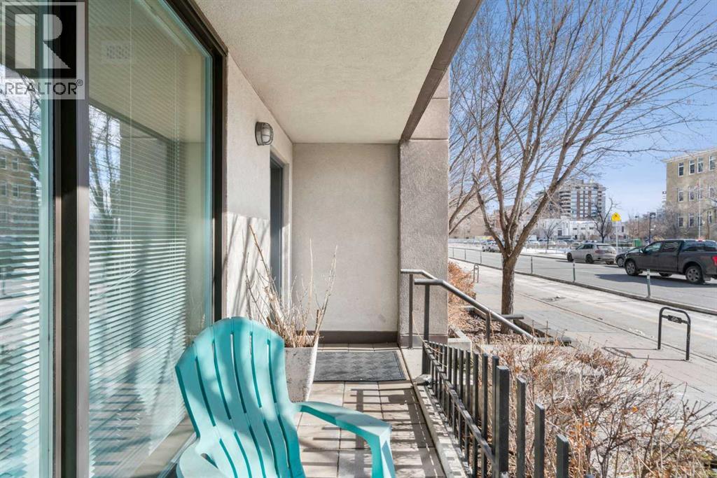 Row / Townhouse for Sale in 1132 12 Avenue SW|Calgary, Alberta T2R0J7 3
