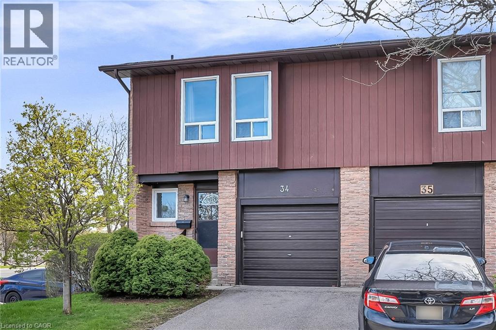 Row / Townhouse for Sale in 7030 COPENHAGEN Road Unit# 34|Mississauga, Ontario L5N2P3 2