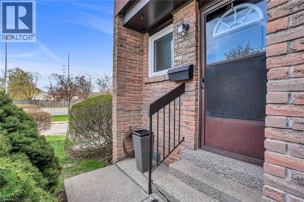 Row / Townhouse for Sale in 7030 COPENHAGEN Road Unit# 34|Mississauga, Ontario L5N2P3 5