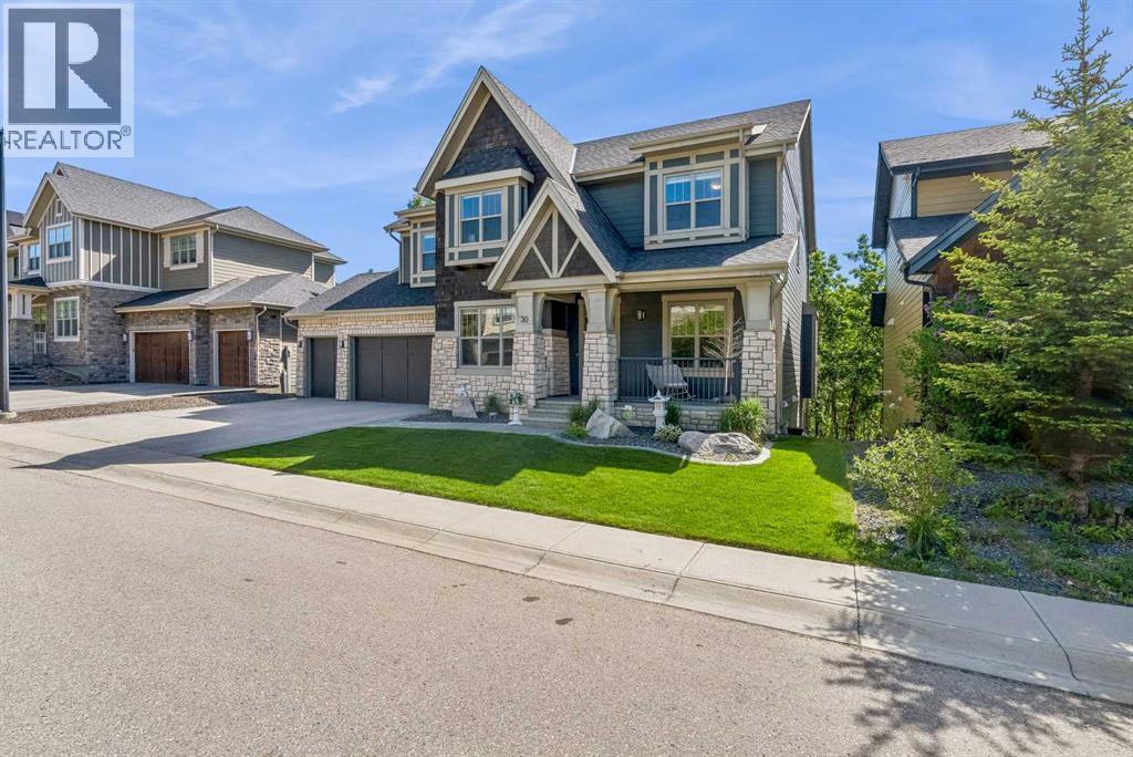 House for Sale in 30 Ascot Crescent SW|Calgary, Alberta T3H0T9 2