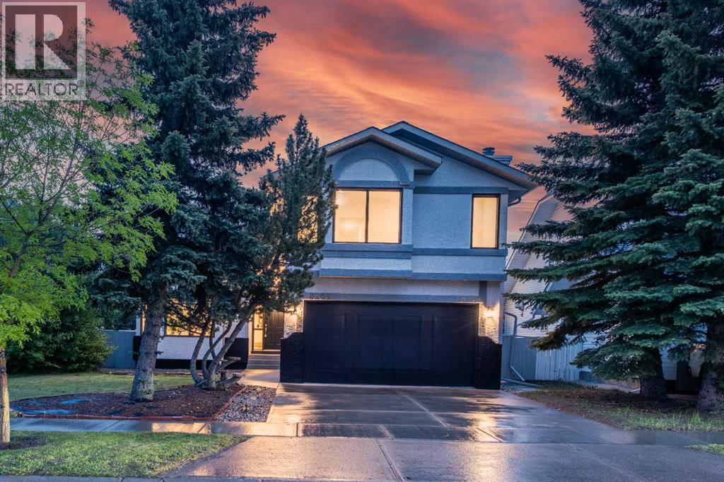 House for Sale in 8266 Edgebrook Drive|Calgary, Alberta T3A4N1
