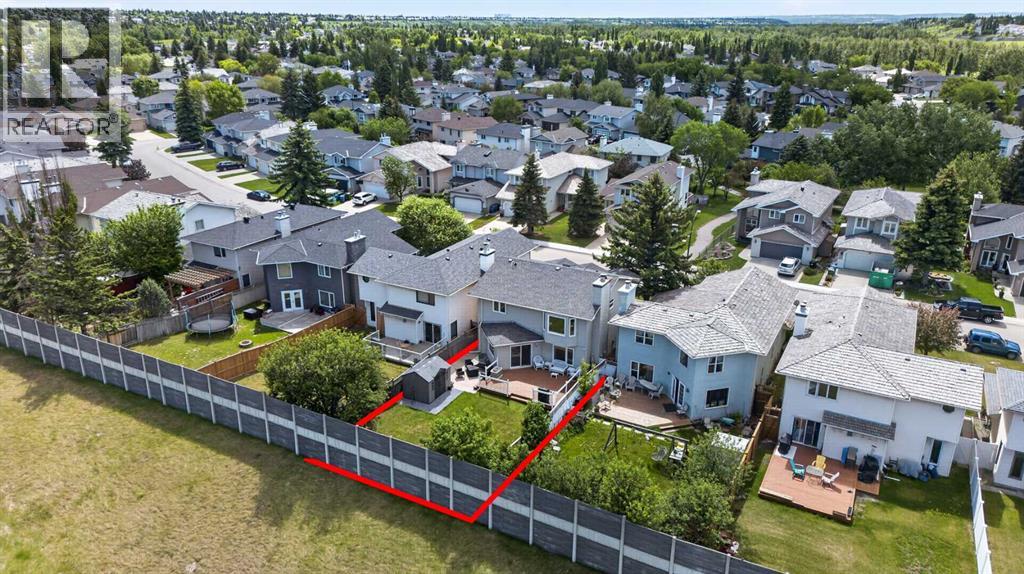 House for Sale in 101 Douglasbank Way SE|Calgary, Alberta T2Z1W4 4