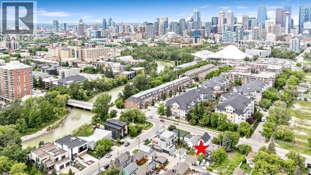 House for Sale in 45 25 Avenue SW|Calgary, Alberta T2S2X4 4