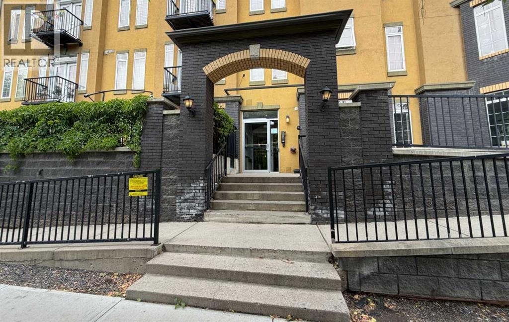 Apartment for Sale in 201, 1000 15 Avenue SW|Calgary, Alberta T2R0S6 2