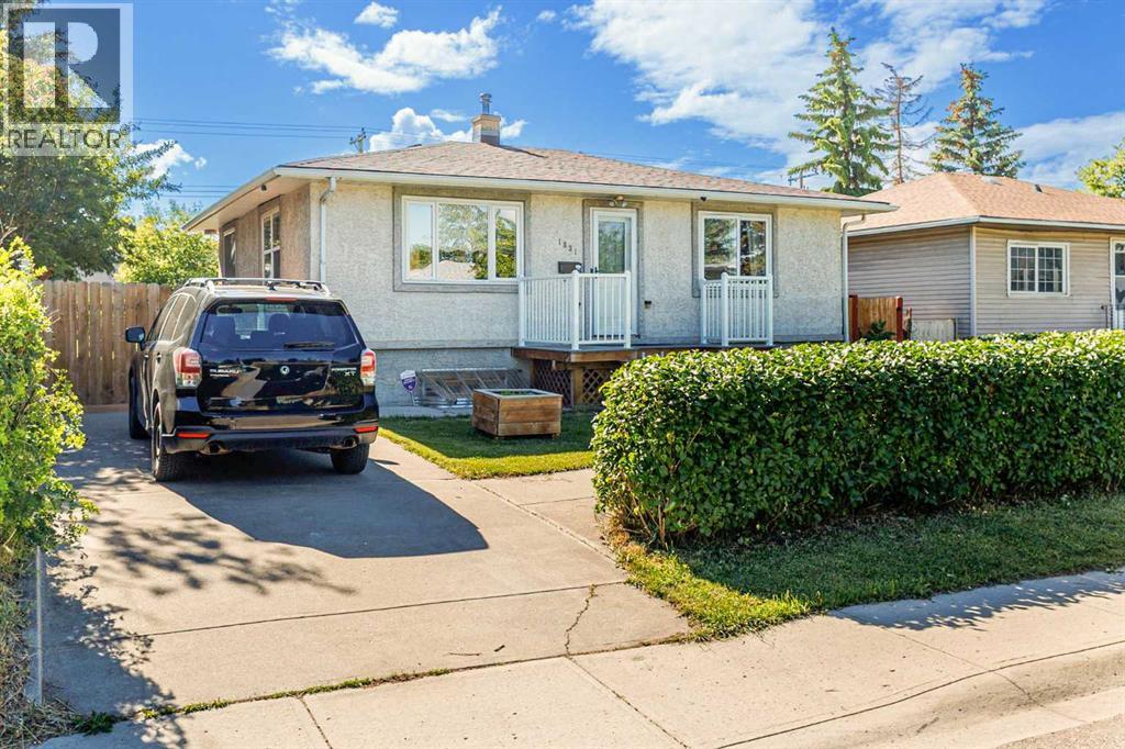 House for Sale in 1831 43 Street SE|Calgary, Alberta T2B1H1 3