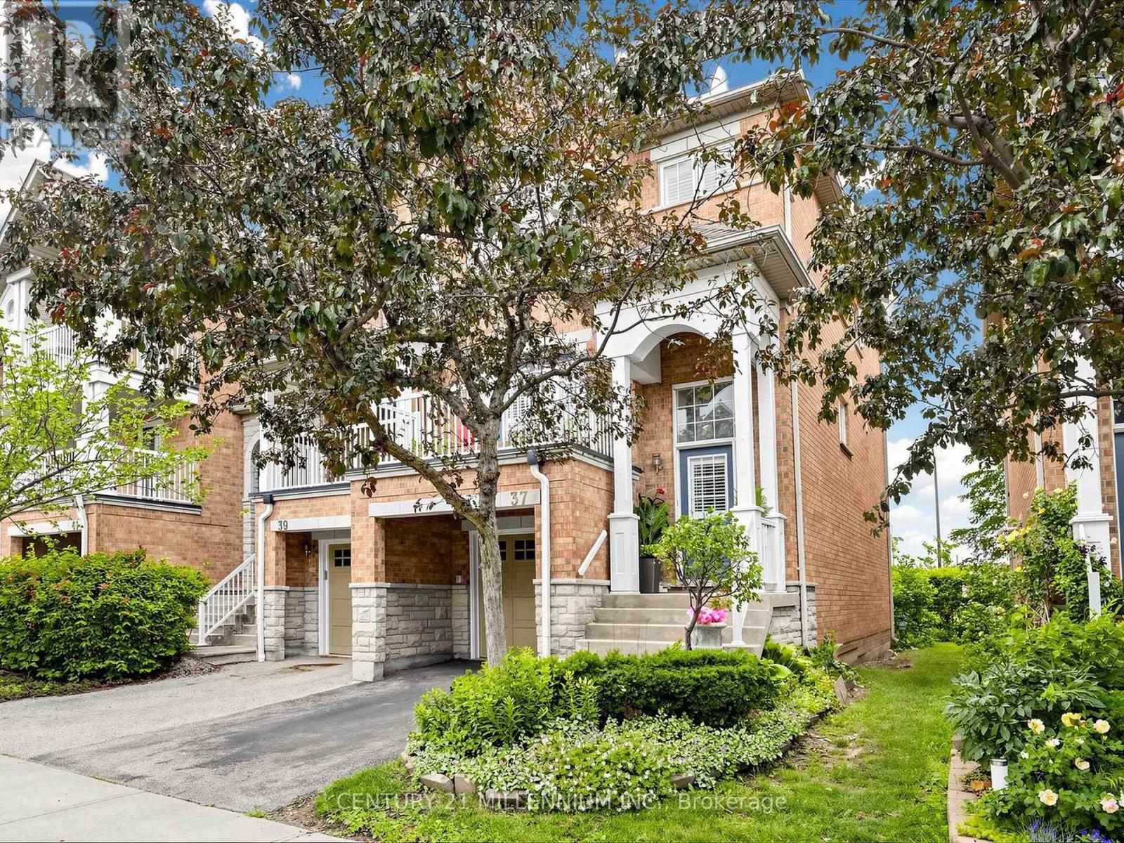 Row / Townhouse for Sale in 37 - 601 SHORELINE DRIVE|Mississauga (Cooksville), Ontario L5B4K7 3