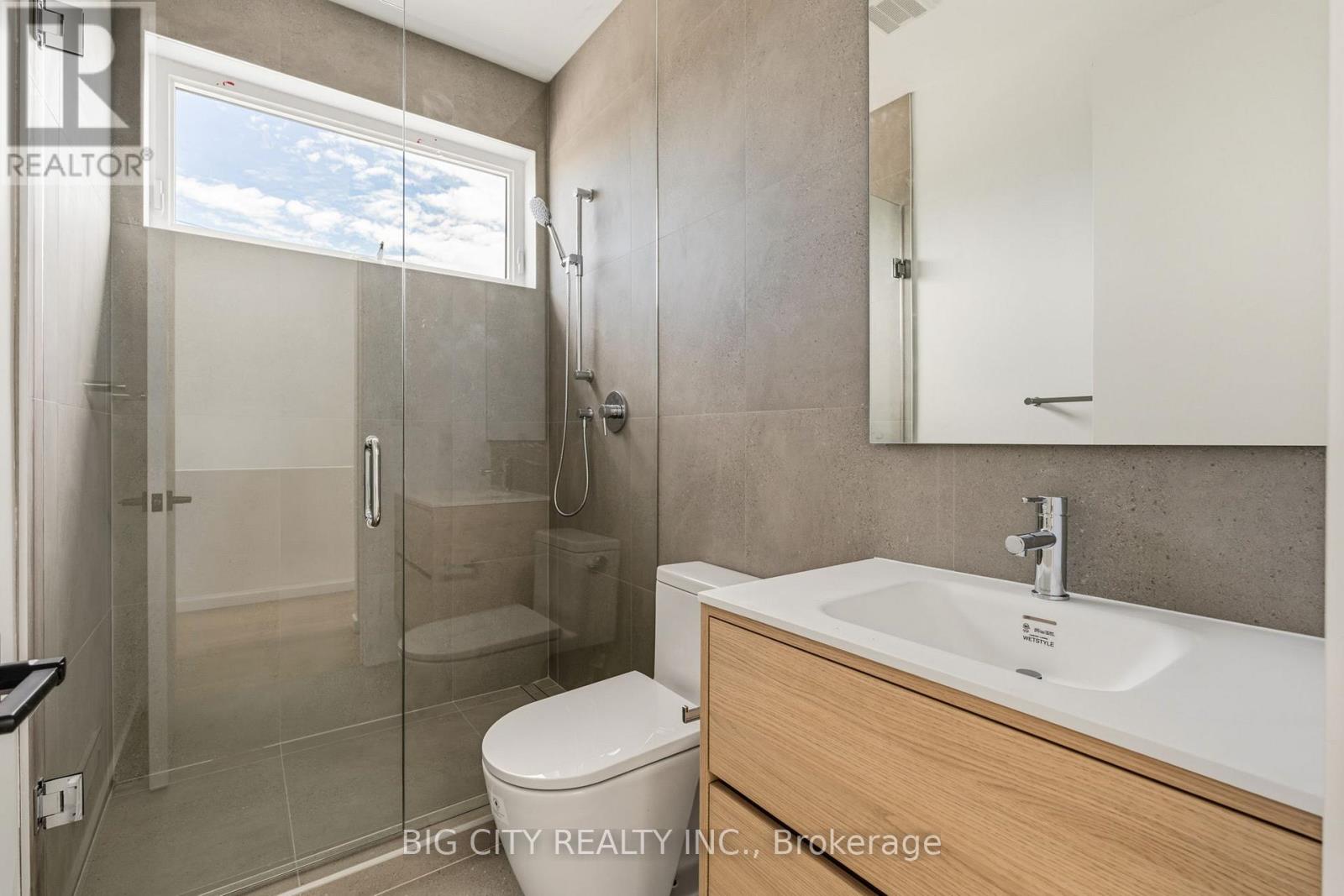 Photo 30 of 276 Lanor Avenue, Unit 3